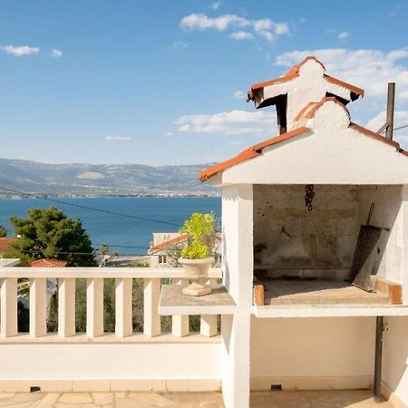 Ferienwohnung In Arbanija Mit Meerblick, Balkon, Klimaanlage, W-Lan 5137-1 Trogir Exterior photo