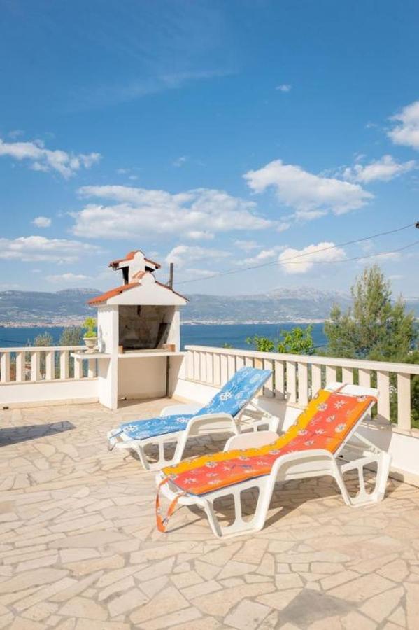 Ferienwohnung In Arbanija Mit Meerblick, Balkon, Klimaanlage, W-Lan 5137-1 Trogir Exterior photo